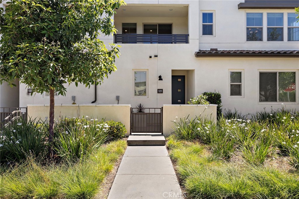 121 Graze Property Photo 2