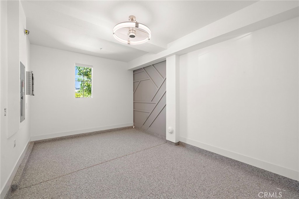 121 Graze Property Photo 32