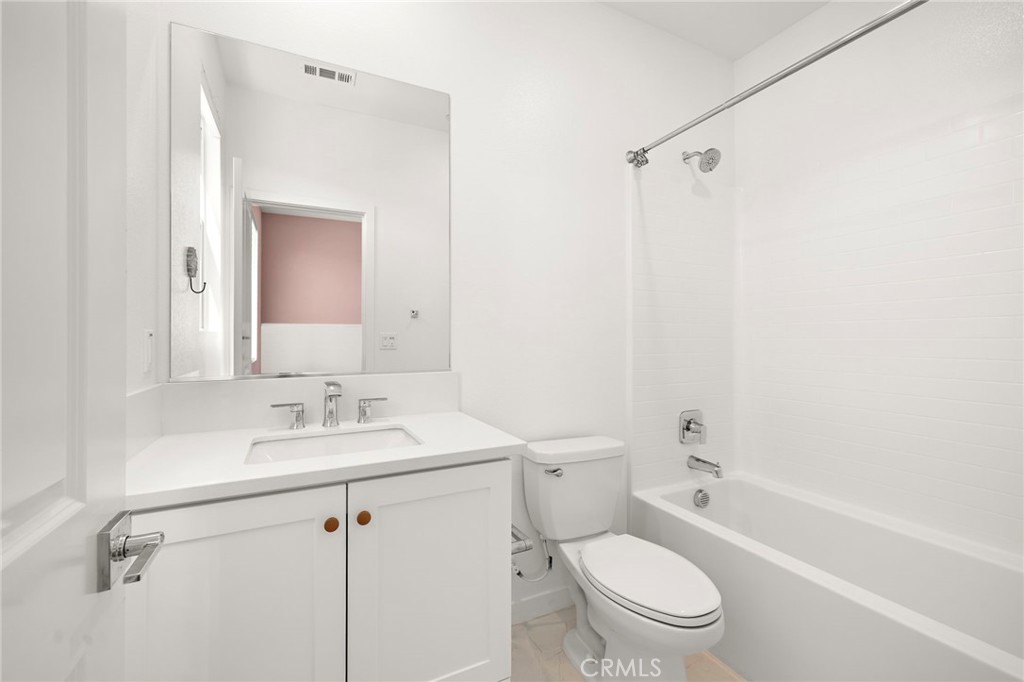 121 Graze Property Photo 33