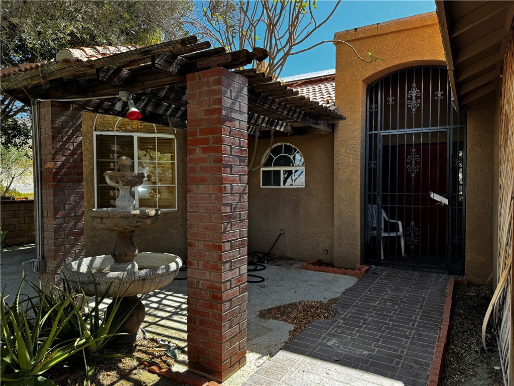 12030 Sumac Property Photo 3