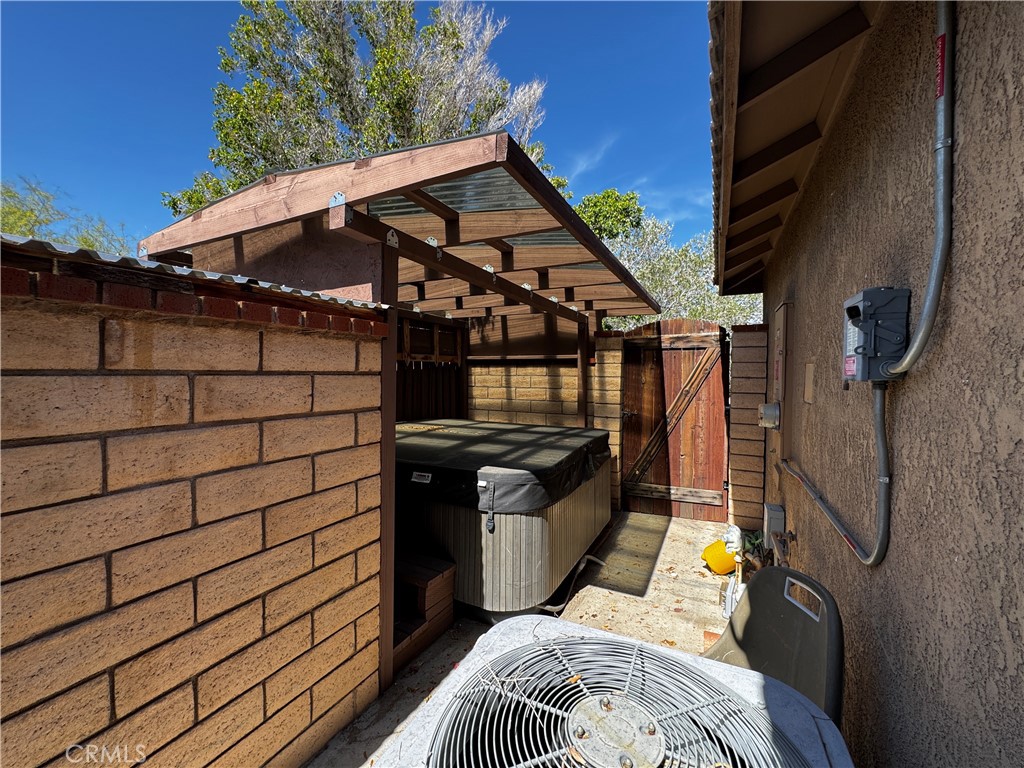 12030 Sumac Property Photo 14