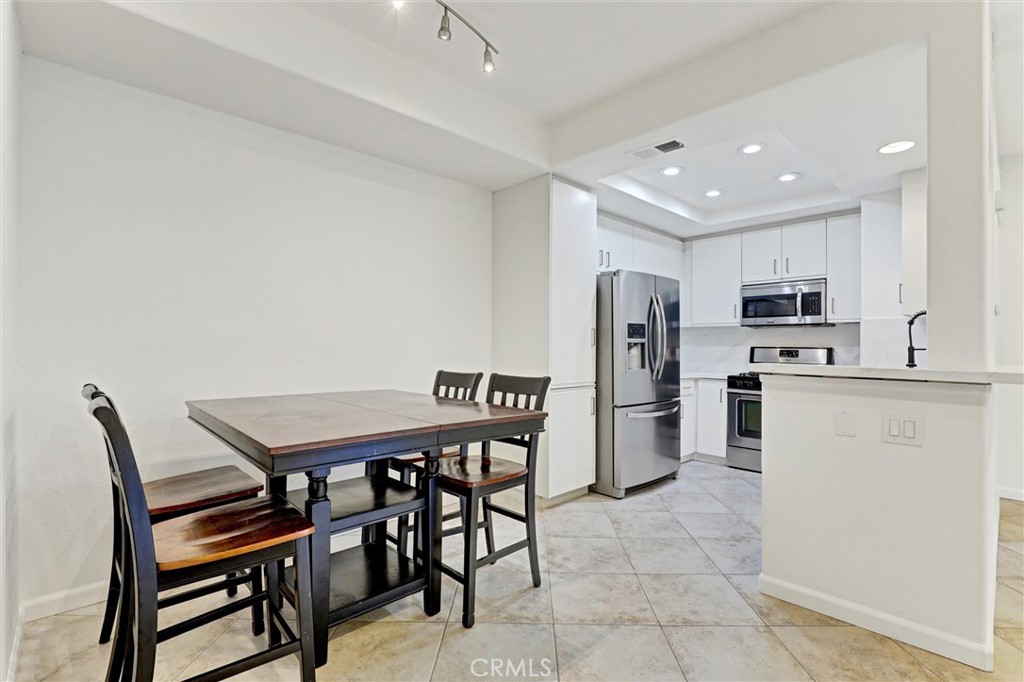 5 Cinnamon Teal Property Photo 5