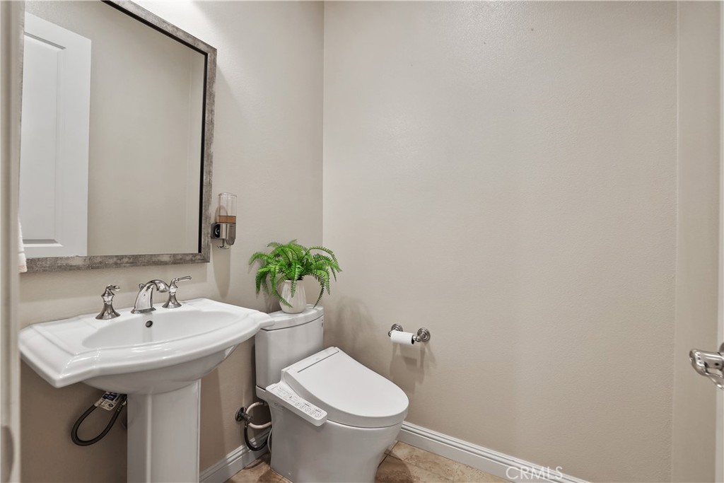 15 Verna Property Photo 22