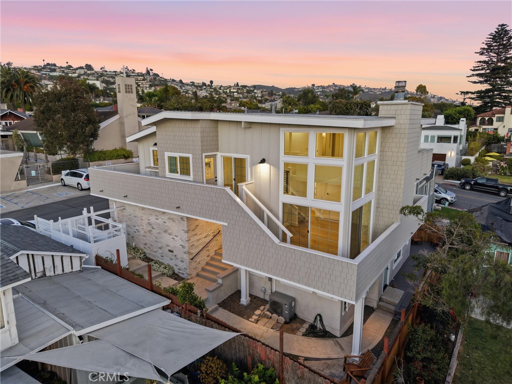 575 Through A Property Photo 2
