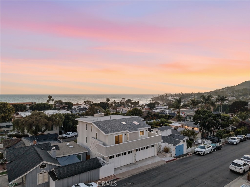 575 Through A Property Photo 3