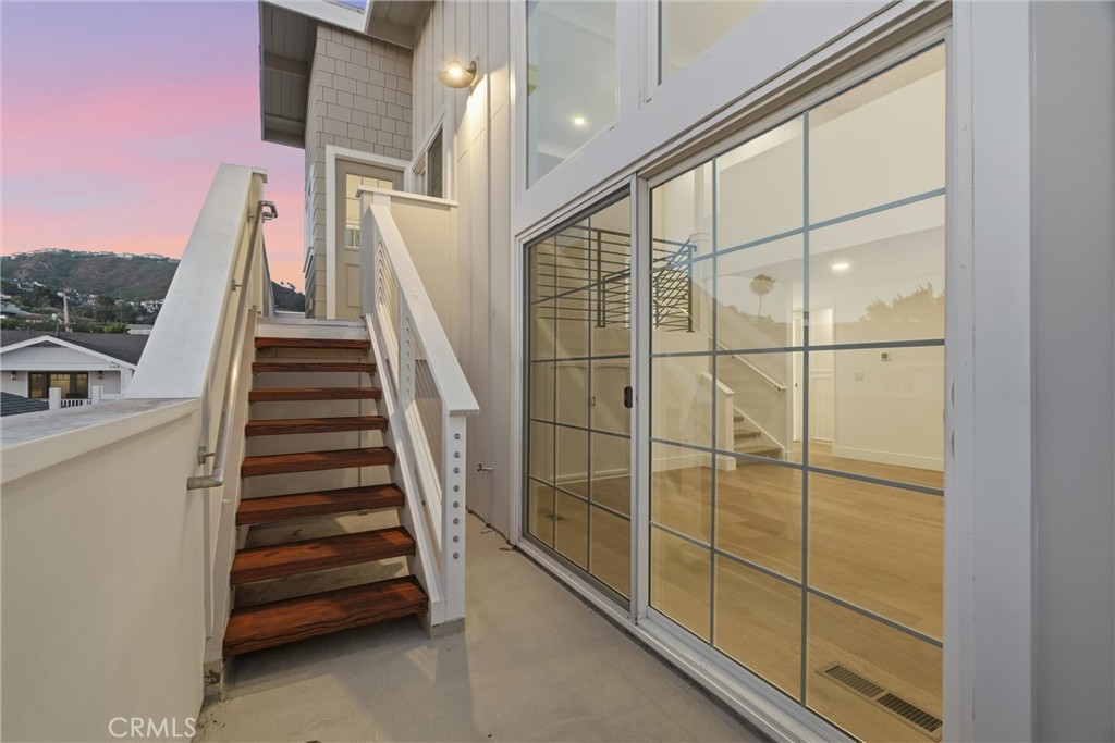 575 Through A Property Photo 15
