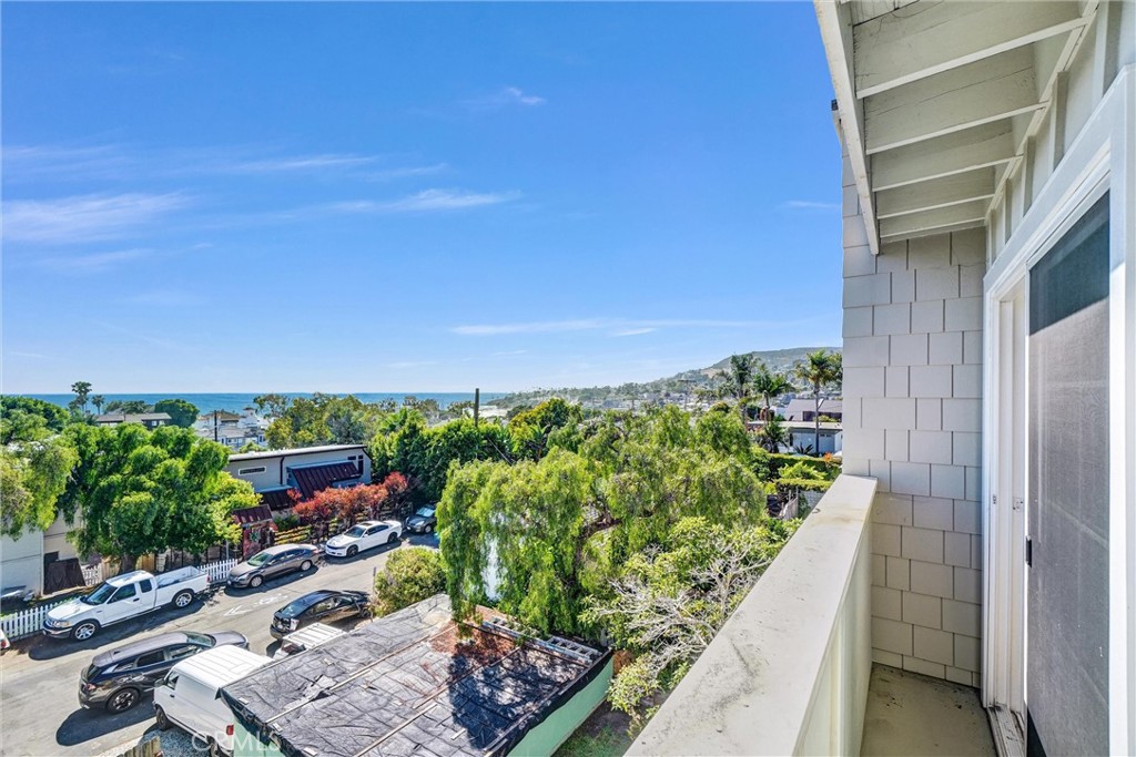 575 Through A Property Photo 26