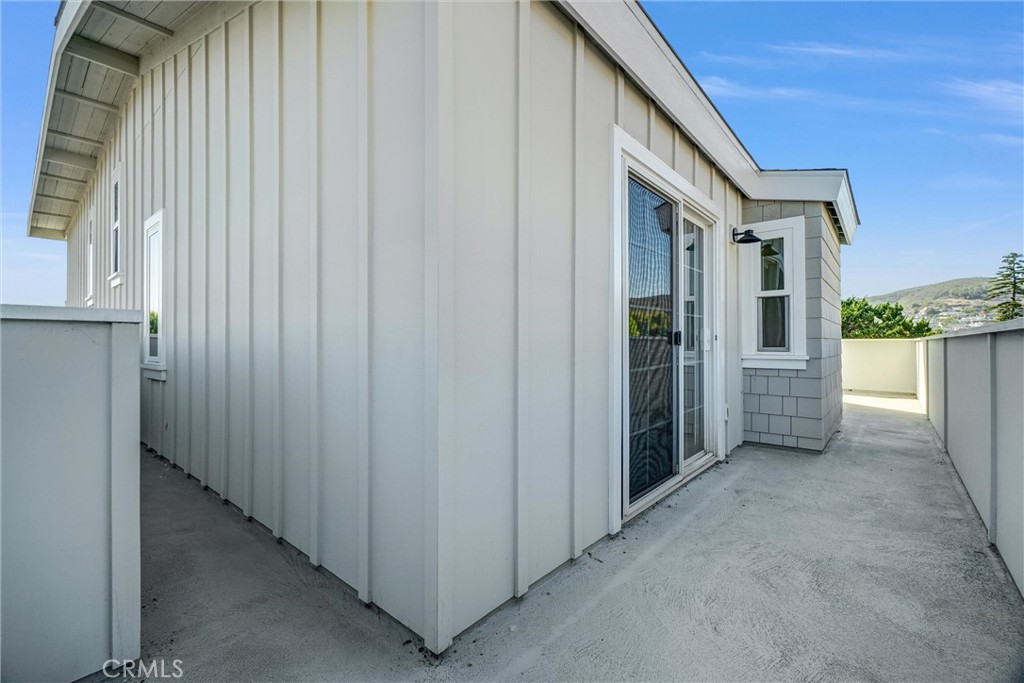 575 Through A Property Photo 30