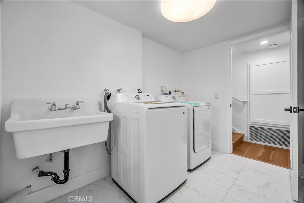575 Through A Property Photo 33