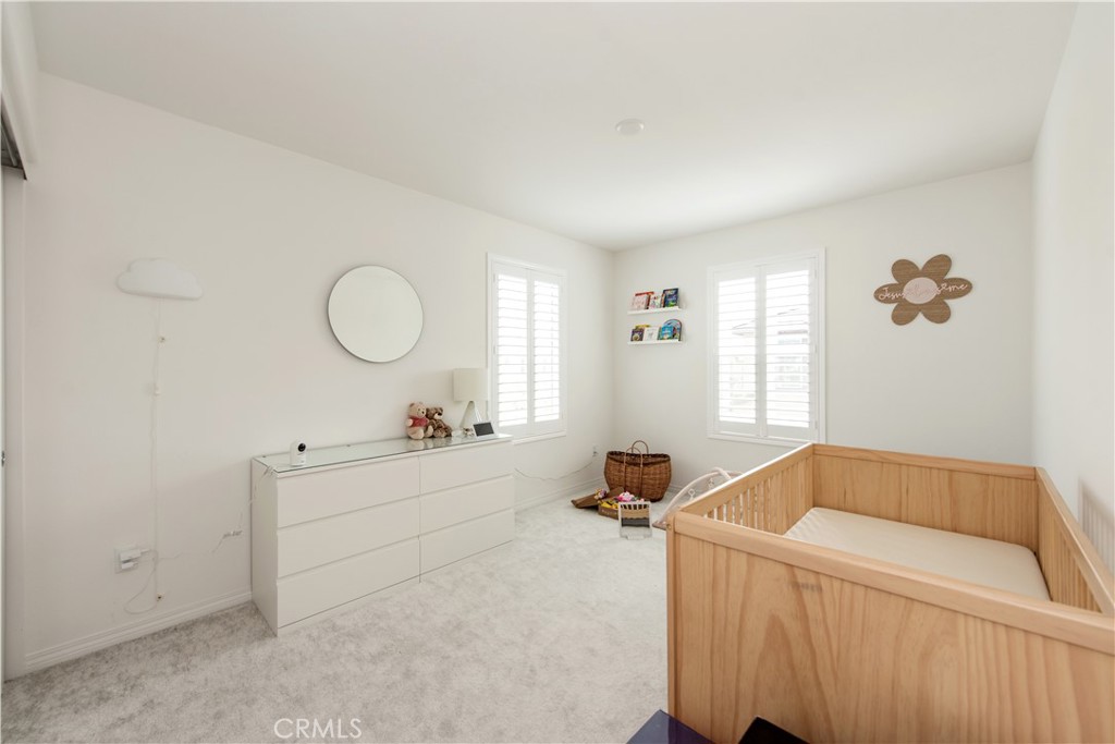 2512 Powell Property Photo 12
