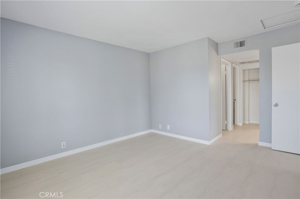 23232 Orange Av 2 Property Photo 15