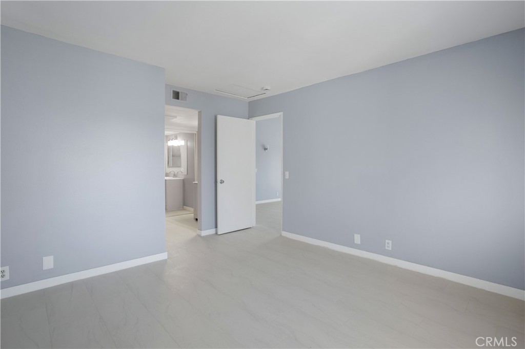 23232 Orange Av 2 Property Photo 16
