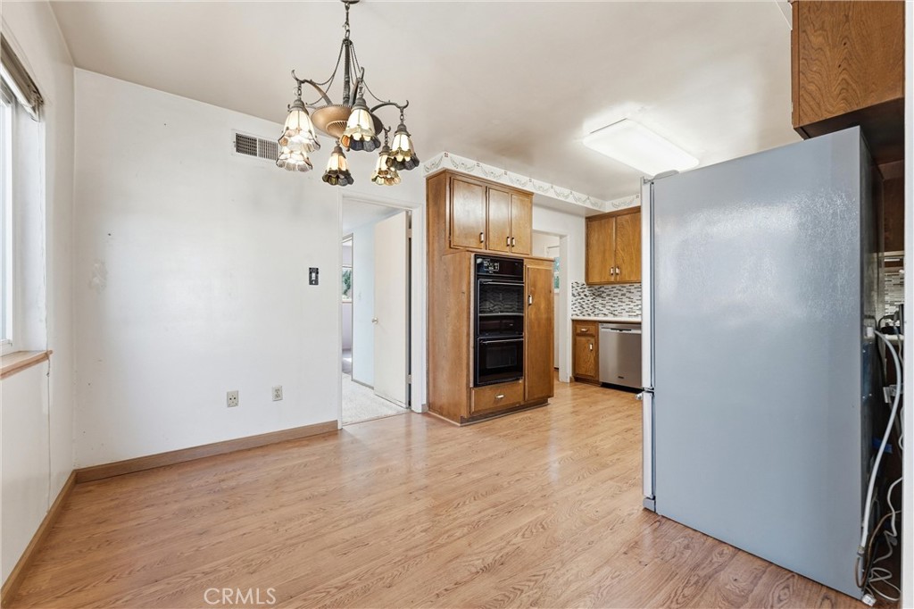 3209 S Pacific Avenue Property Photo 8