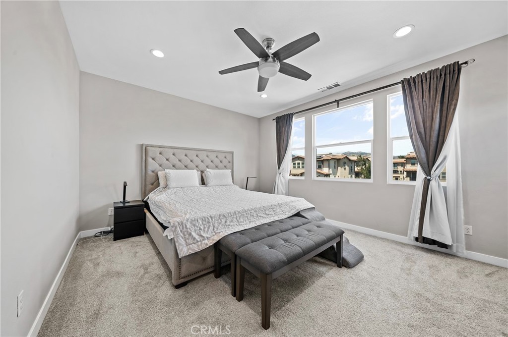 601 W Foothill Blvd 71 Property Photo 15