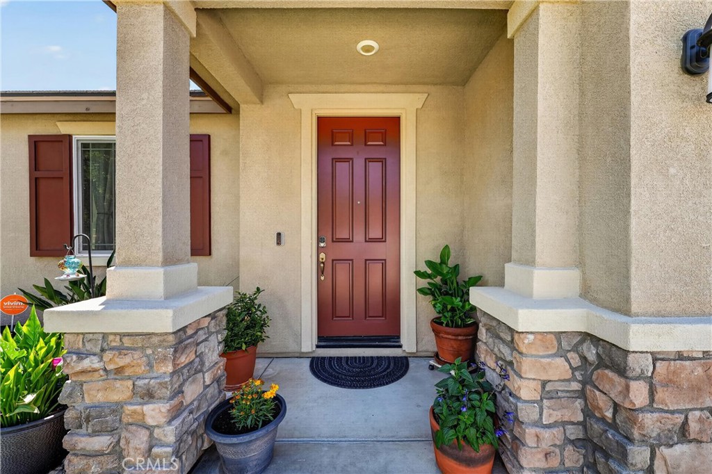 18035 Crabapple Court Property Photo 5