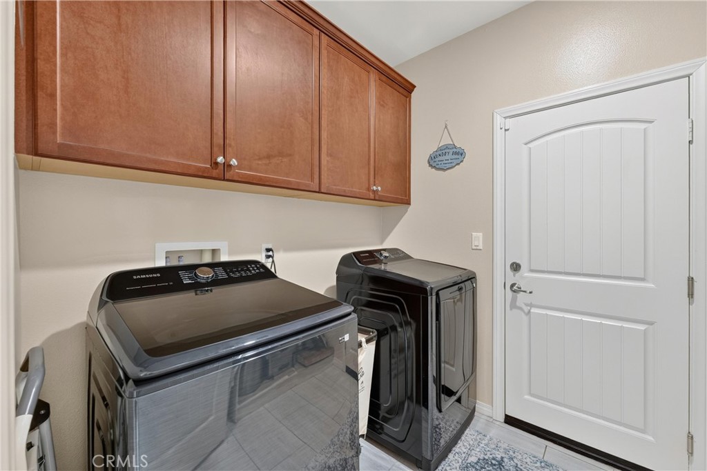 18035 Crabapple Court Property Photo 17