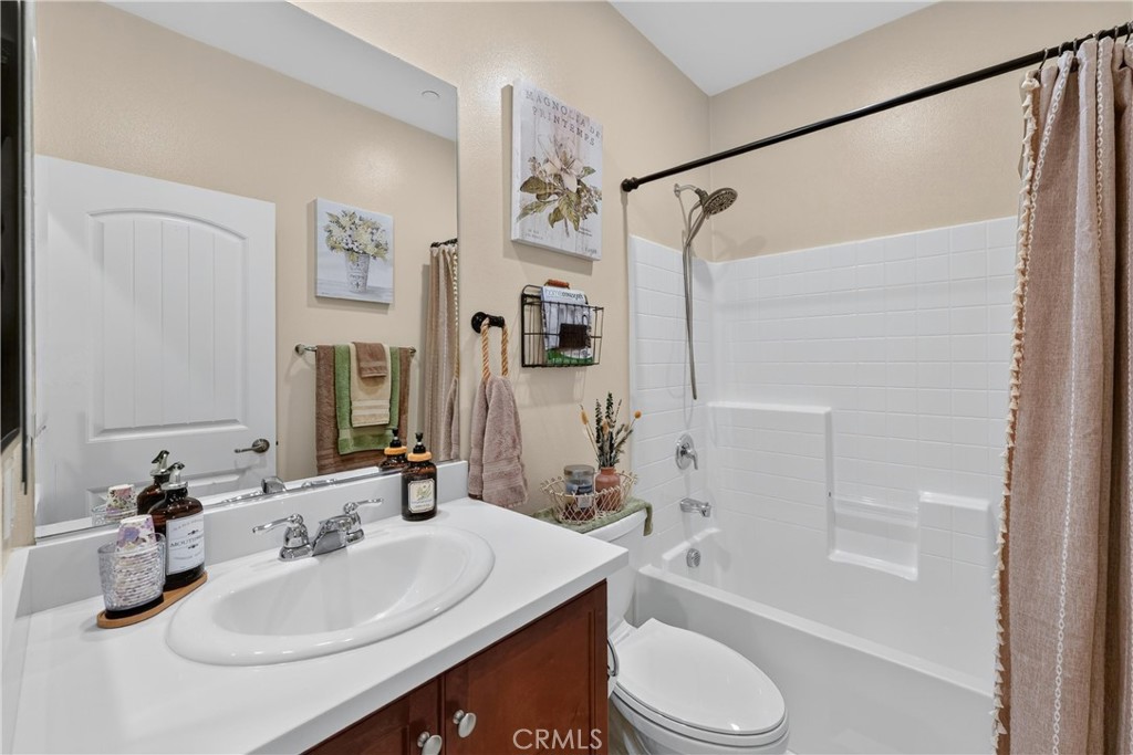 18035 Crabapple Court Property Photo 23