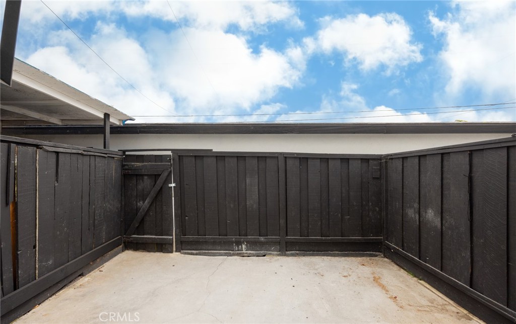 2729 S Baker Property Photo 21