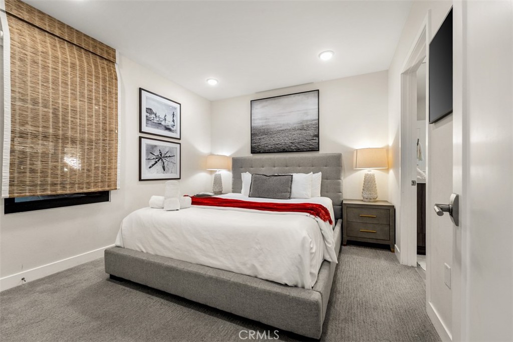 700 S The Strand 106 Property Photo 36