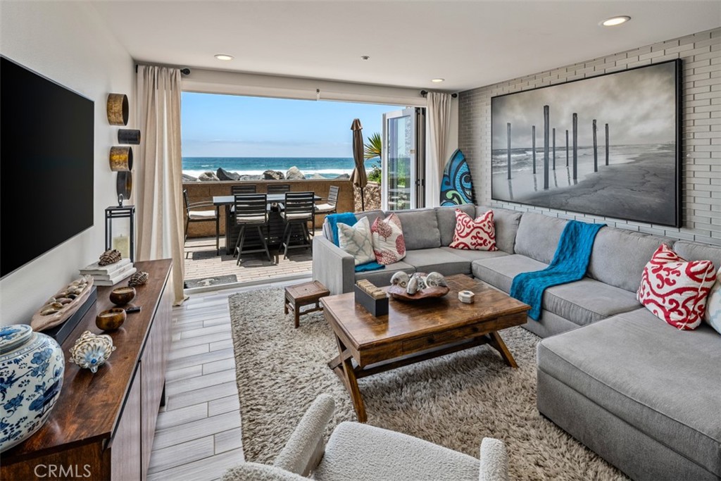 700 S The Strand 106 Property Photo 66
