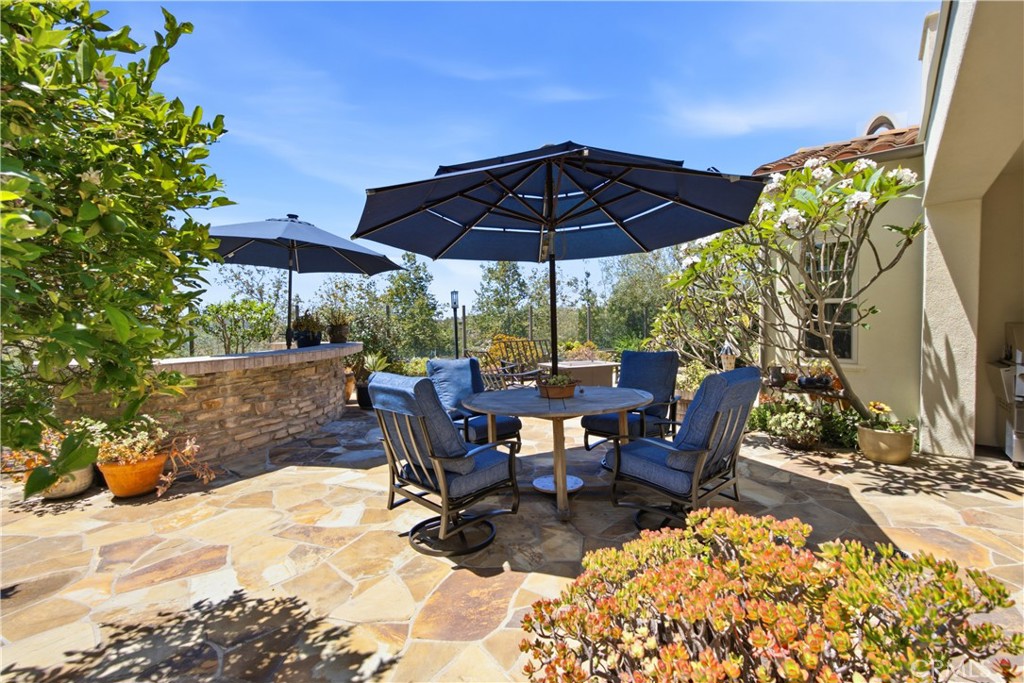 21 Via Jubilar Property Photo 4