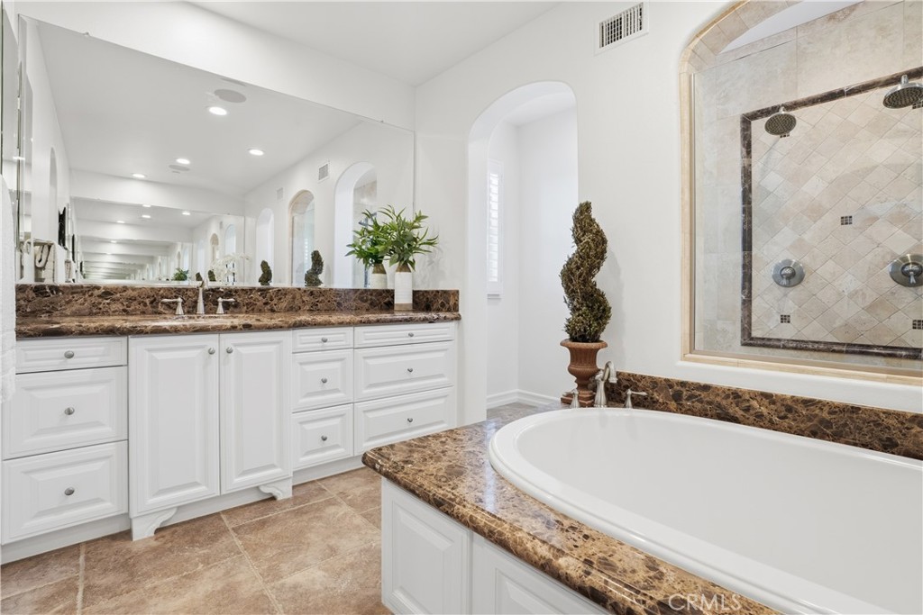 21 Via Jubilar Property Photo 45