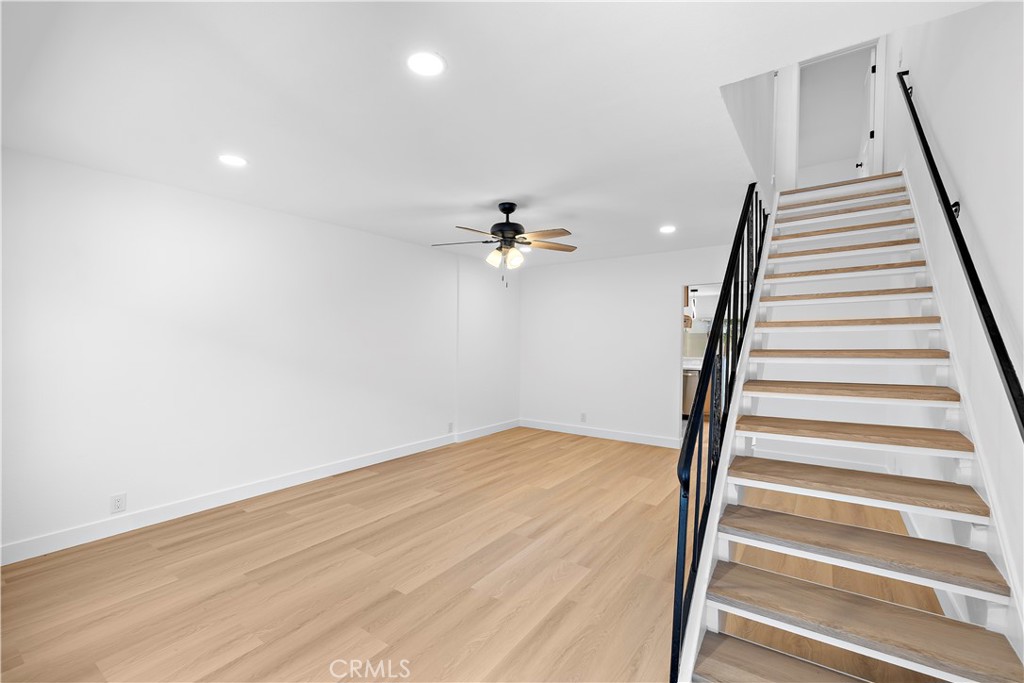 655 W 6th A Property Photo 3