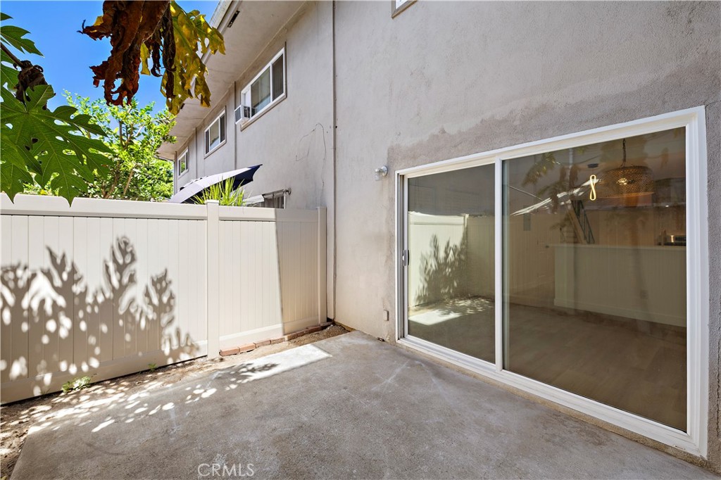 655 W 6th A Property Photo 23