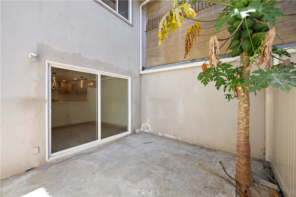 655 W 6th A Property Photo 24