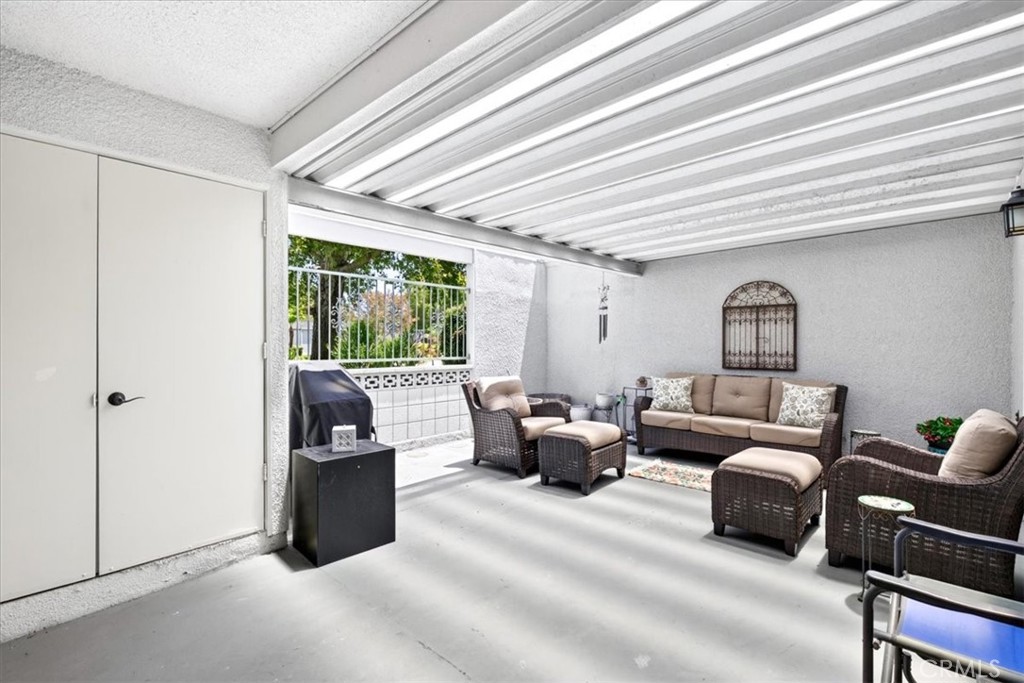 534 Via Estrada B Property Photo 2