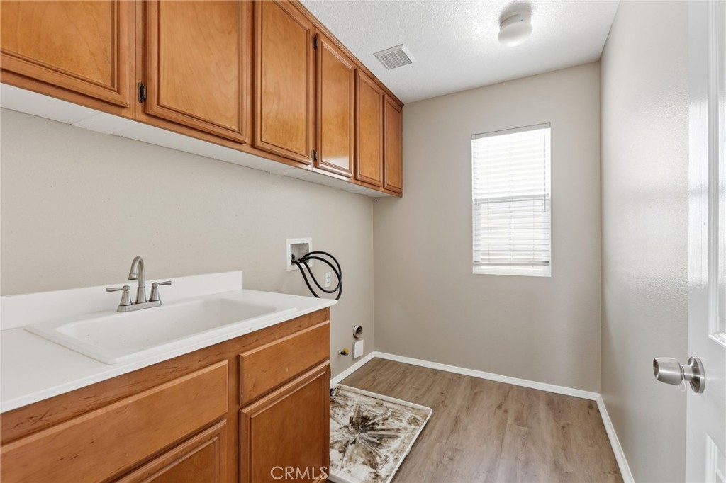 42251 Westminster Property Photo 36