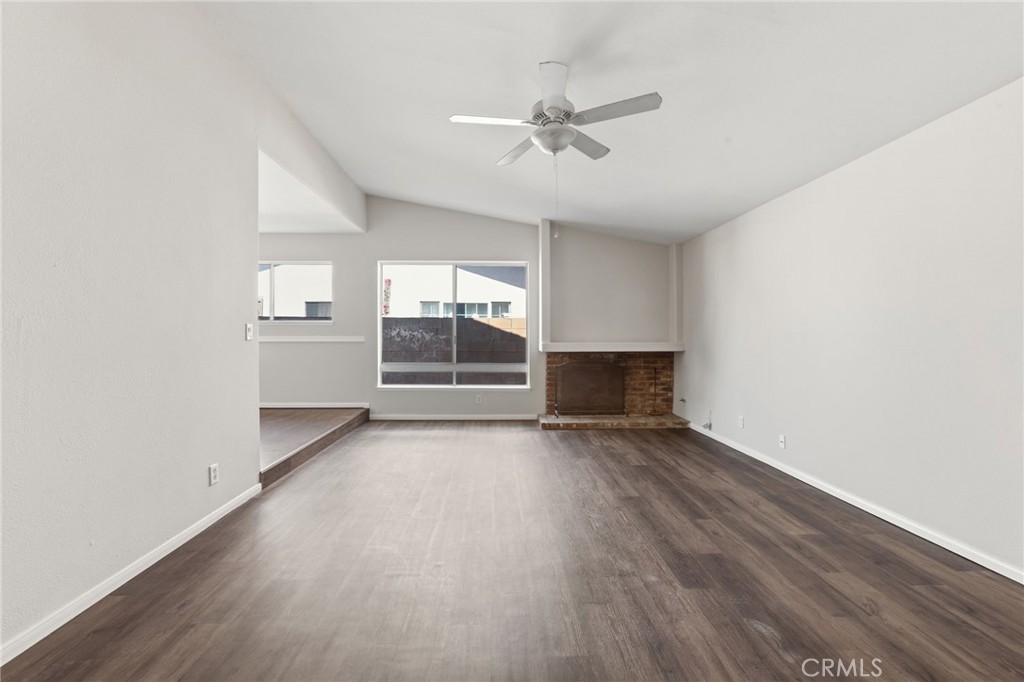 2928 Hilldale Property Photo 9