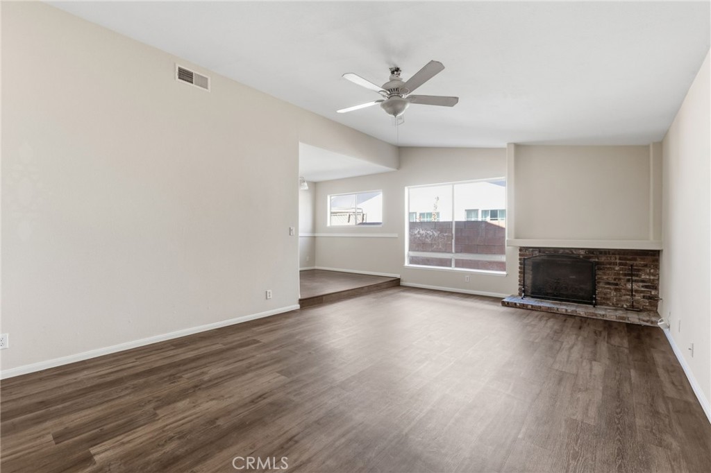 2928 Hilldale Property Photo 10