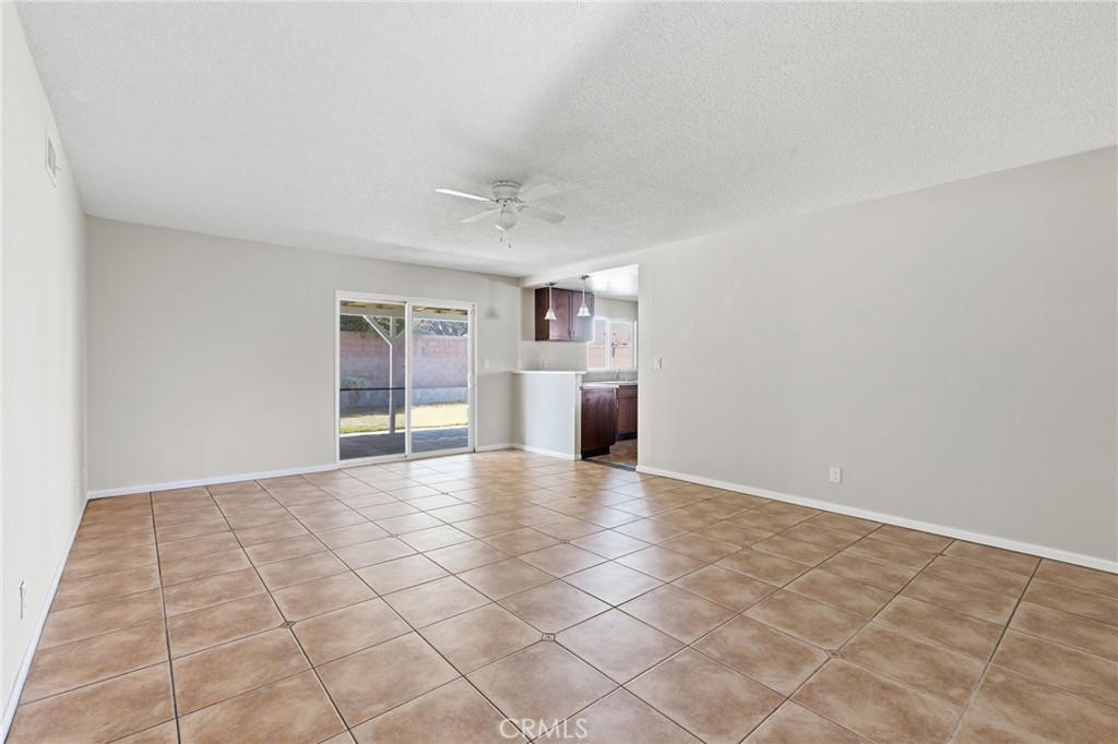 2928 Hilldale Property Photo 12