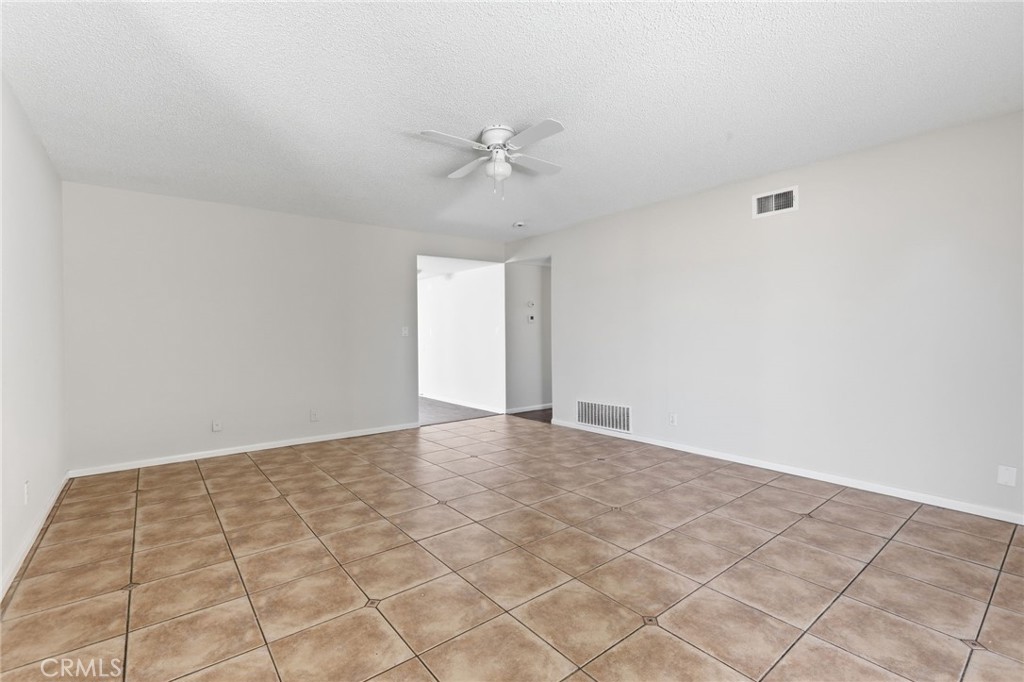 2928 Hilldale Property Photo 13