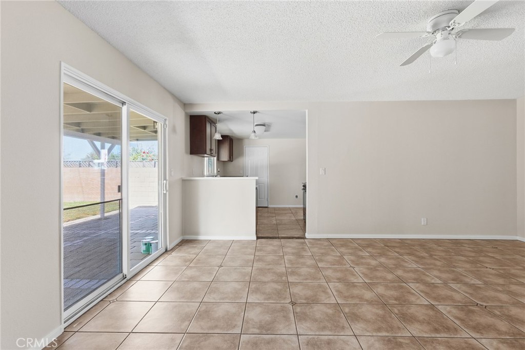 2928 Hilldale Property Photo 14