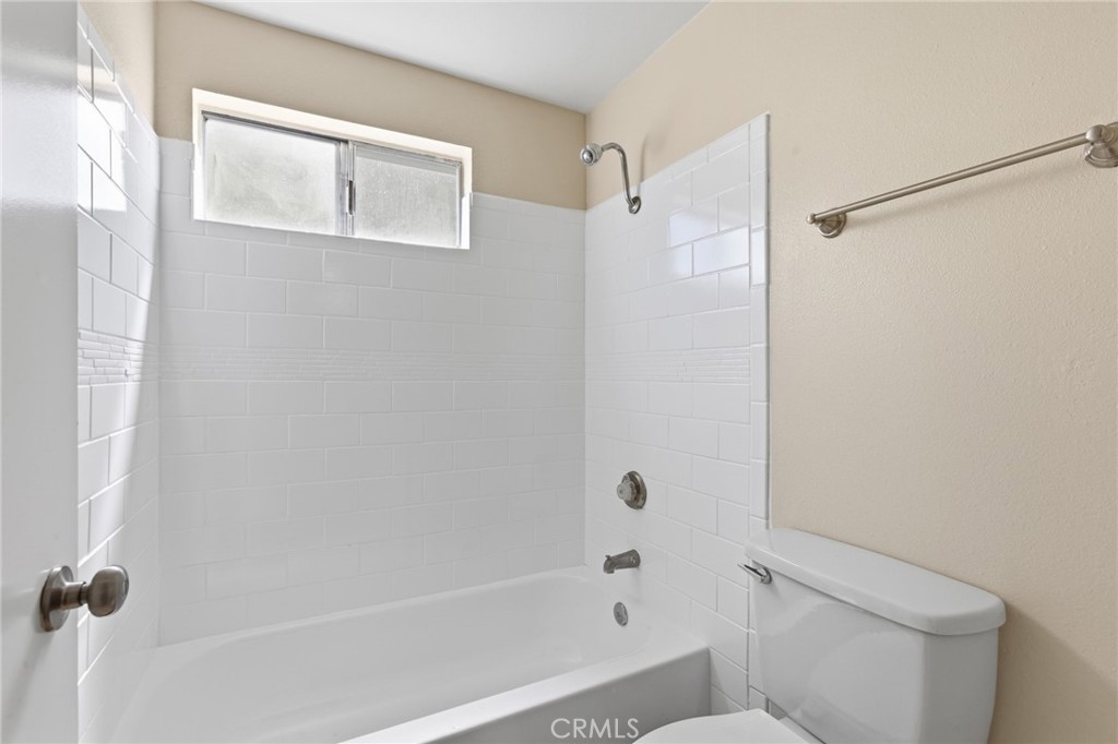 2928 Hilldale Property Photo 29