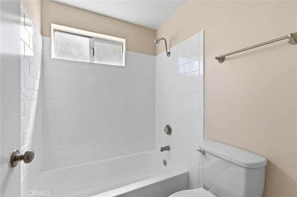 2928 Hilldale Property Photo 29
