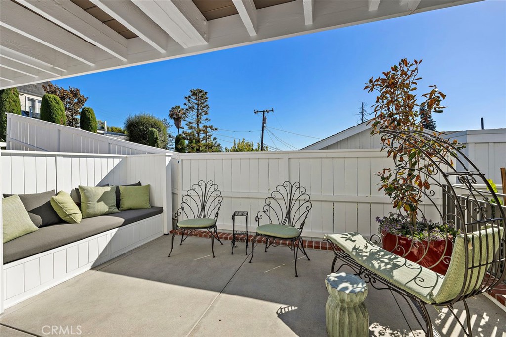 690 Cuprien Property Photo 25