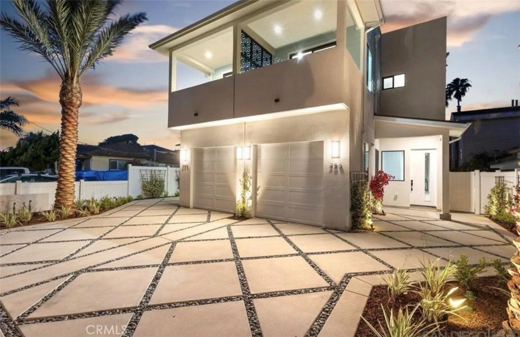 178 Dahlia Property Photo 3
