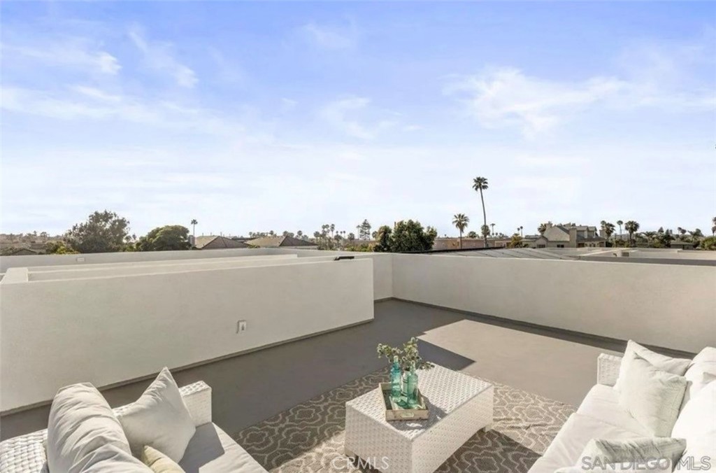 178 Dahlia Property Photo 11