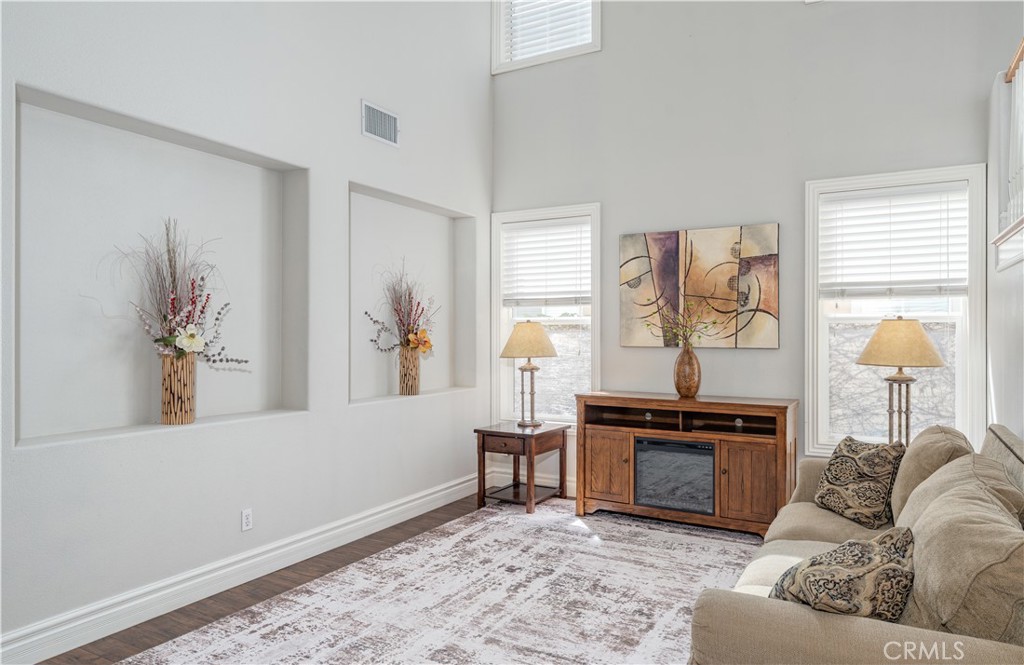 18571 Amalia Lane Property Photo 4