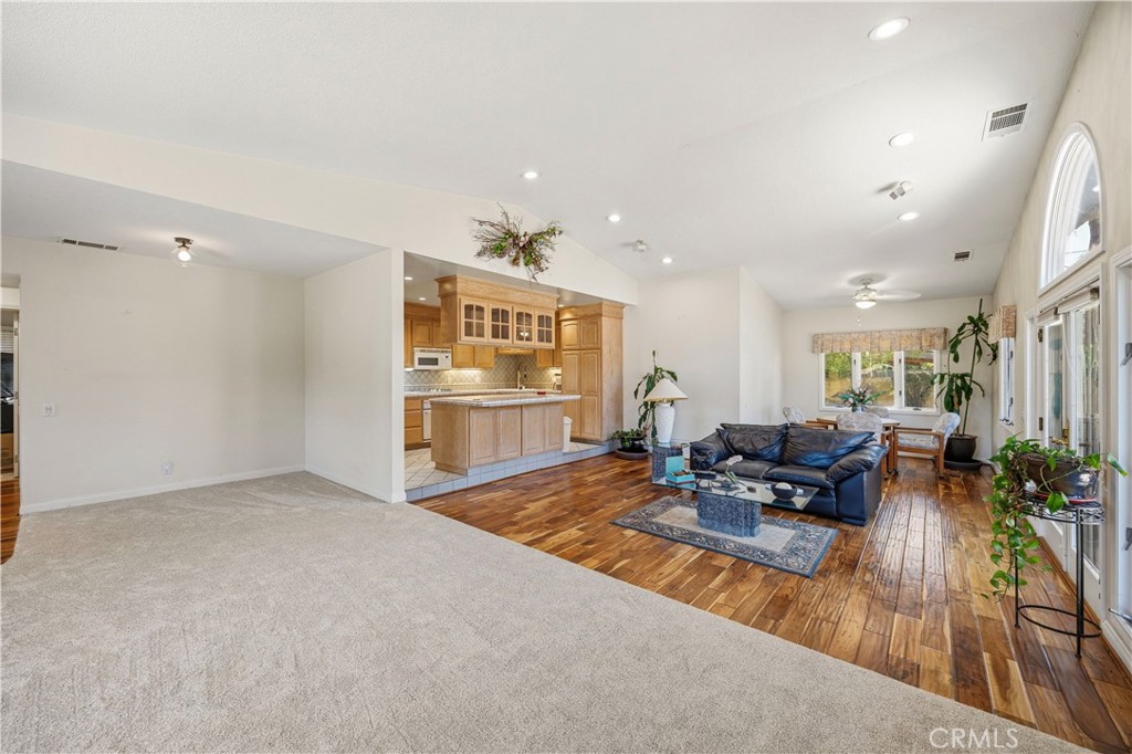 6813 E Los Santos Property Photo 4