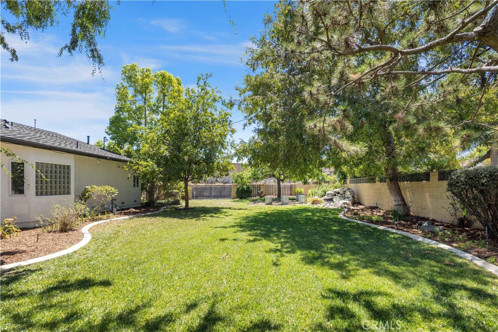 6813 E Los Santos Property Photo 26
