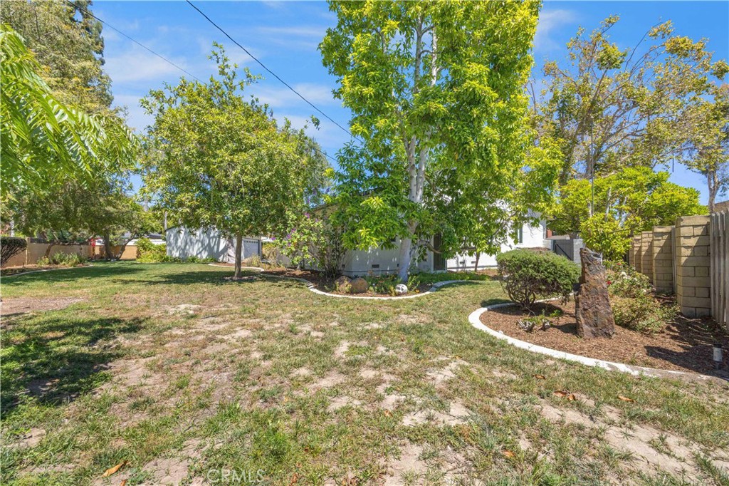 6813 E Los Santos Property Photo 29