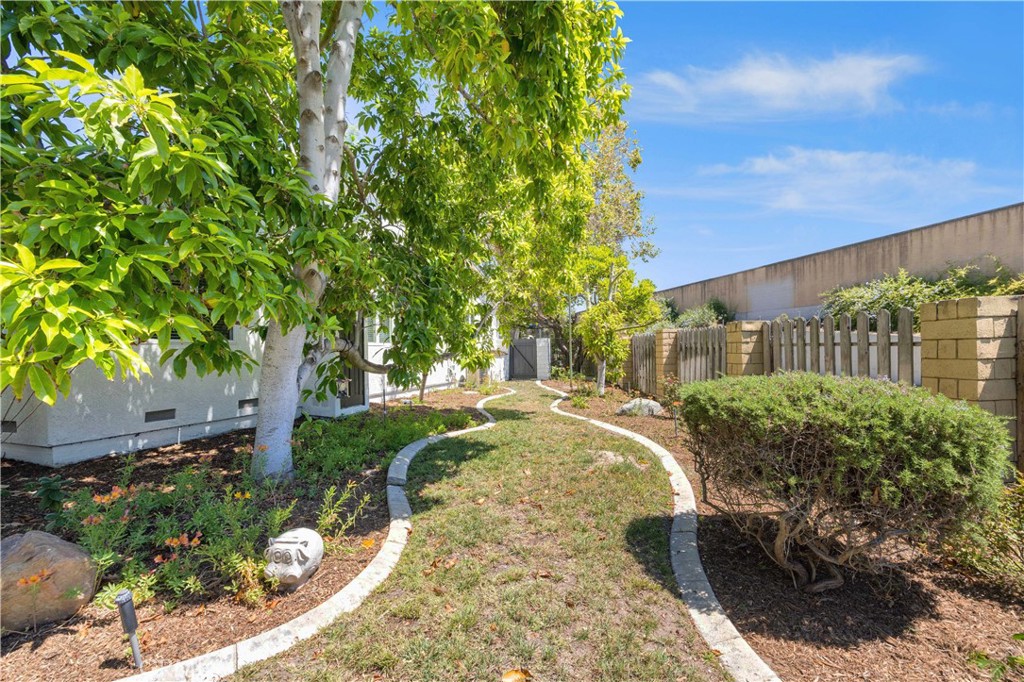 6813 E Los Santos Property Photo 31
