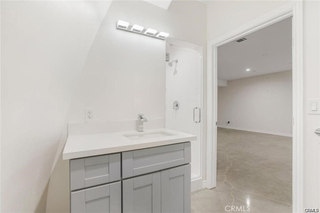 2411 N Topanga Canyon Boulevard Property Photo 15