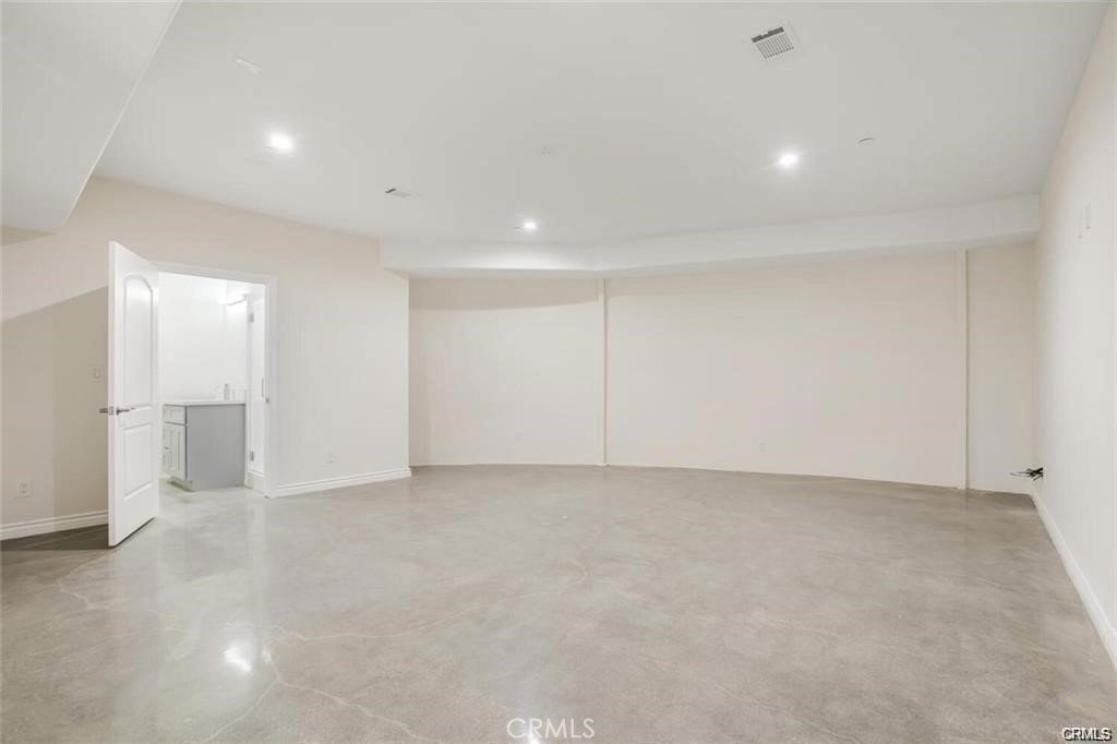 2411 N Topanga Canyon Boulevard Property Photo 18