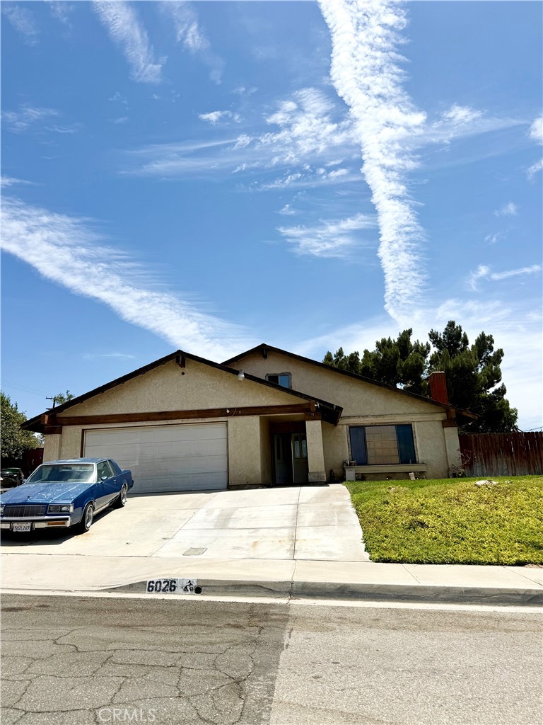 6026 Winncliff Property Photo