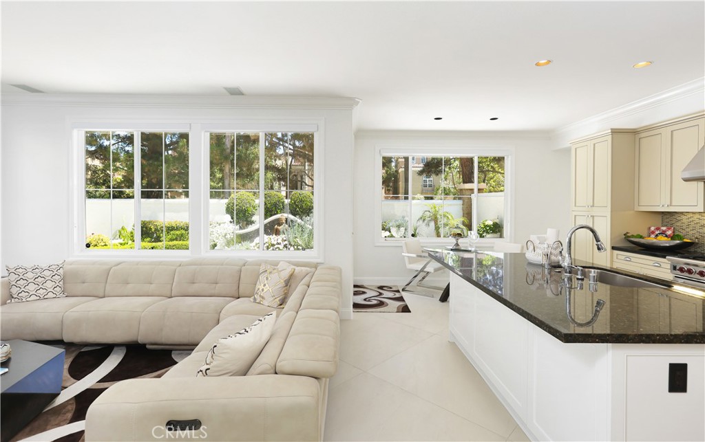 7 Lyon Property Photo 6